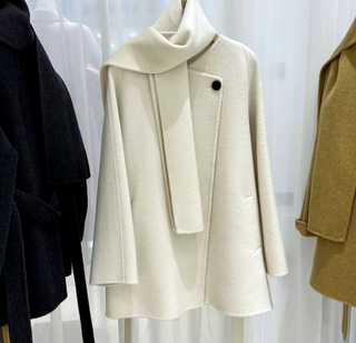 Elegant white cashmere wool jacket with matching scarf, designed for winter warmth and sophistication. White Cashmere Wool Jacket with scarf - Cielie Vienna