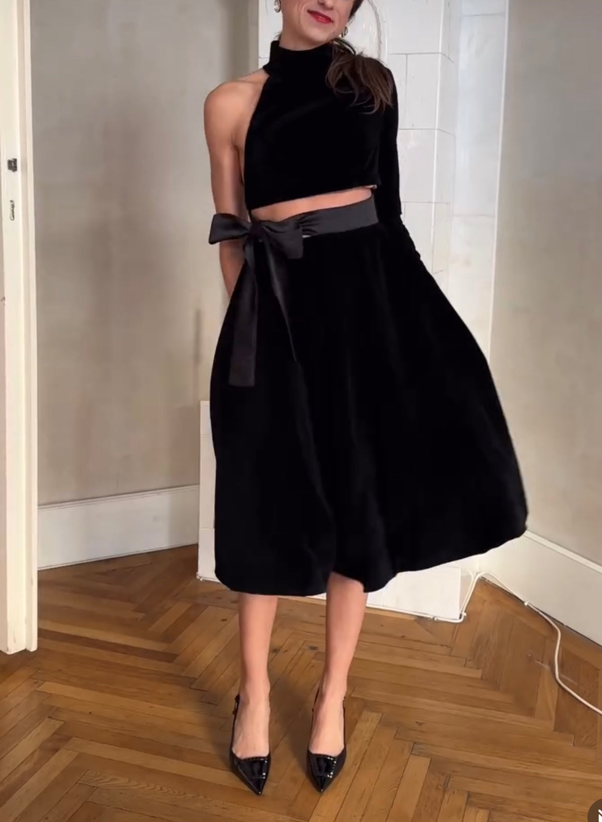 Black Velvet Midi Dress with Waist Cutout One-Shoulder Turtleneck Gown M Black Velvet Midi Dress with Waist Cutout One-Shoulder Turtleneck Gown M