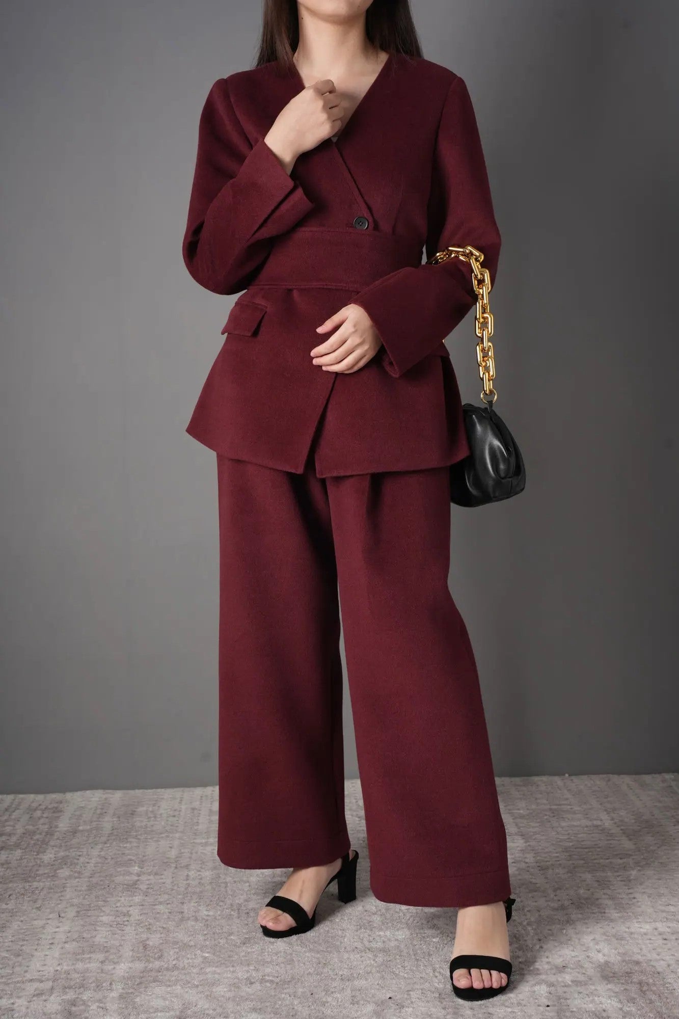 Voera Wool Suit 2-Piece Blazer Pants Set in Burgundy CIÉLIE – Cielie