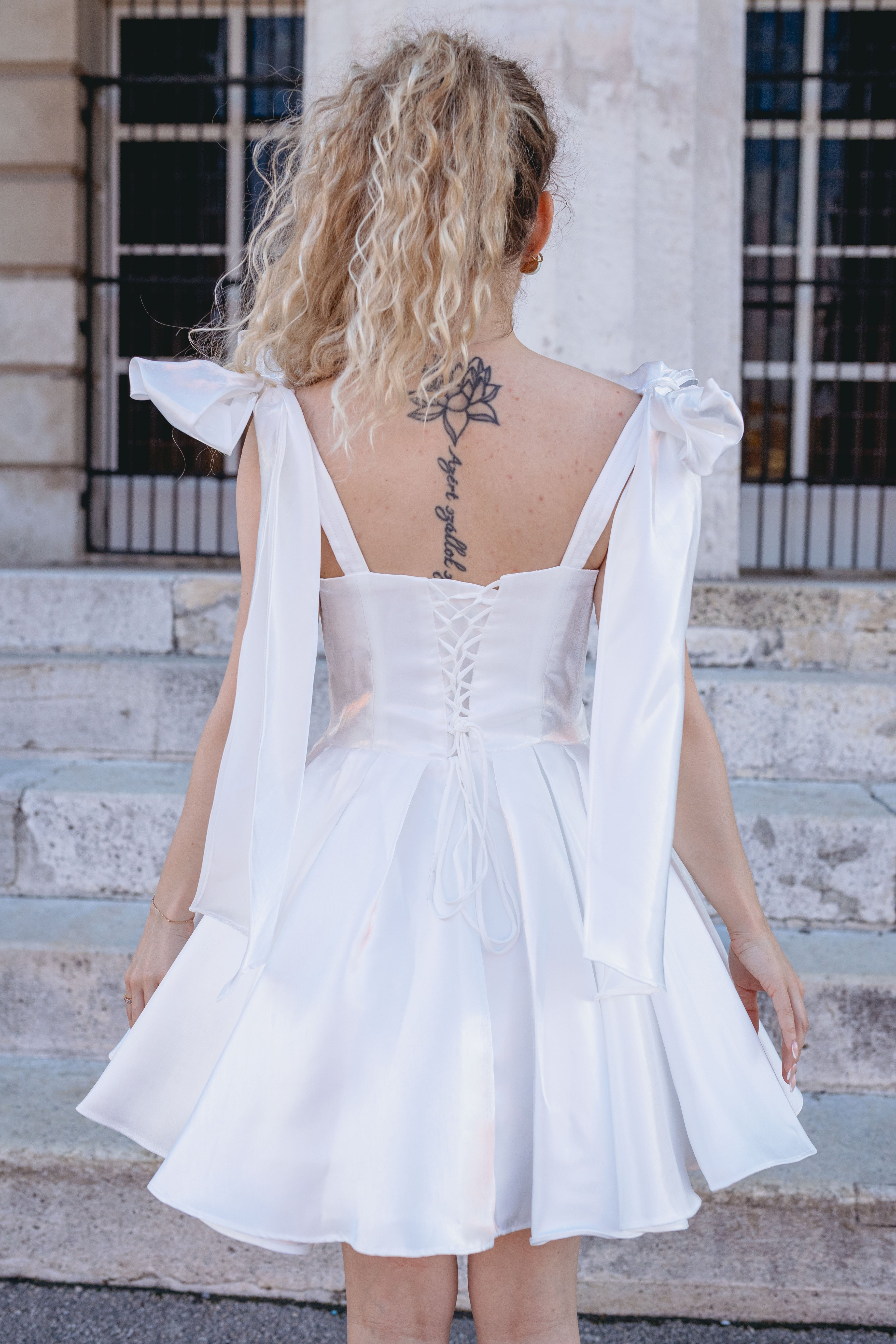 Laura White Mini Bow Dress – Cielie