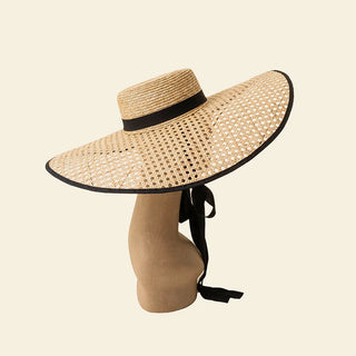 wiener geflecht hut sommerhut, strohhut, strawhat, summerhat Elegant Hat  This handcrafted hat combines timeless elegance with excellent sun protection, perfect for any occasion.  Keywords: Viennese straw weaving hat, 18 cm brim, summer hat, elegant hat, black strap, white strap, wide  - Cielie Vienna, elegant summer hat 