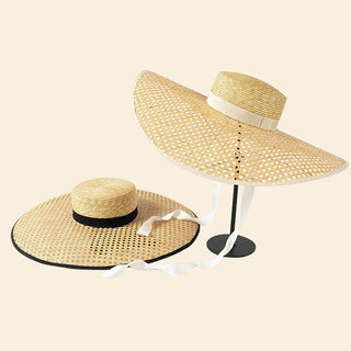 summerhat viennes trim, wiener geflecht hut sommerhut, strohhut, strawhat, summerhat Elegant Hat with Viennese Straw Weaving – 18 cm Brim  Elevate your summer style with our chic Hat featuring Viennese straw weaving and an 18 cm brim. Choose from black or white adjustable straps for a custom fit. This handcrafted hat combines timeless elegance with excellent sun protection, perfect for any occasion.  Ke, summer hat, elegant hat, black strap, white strap, wide  - Cielie Vienna, elegant summer hat 